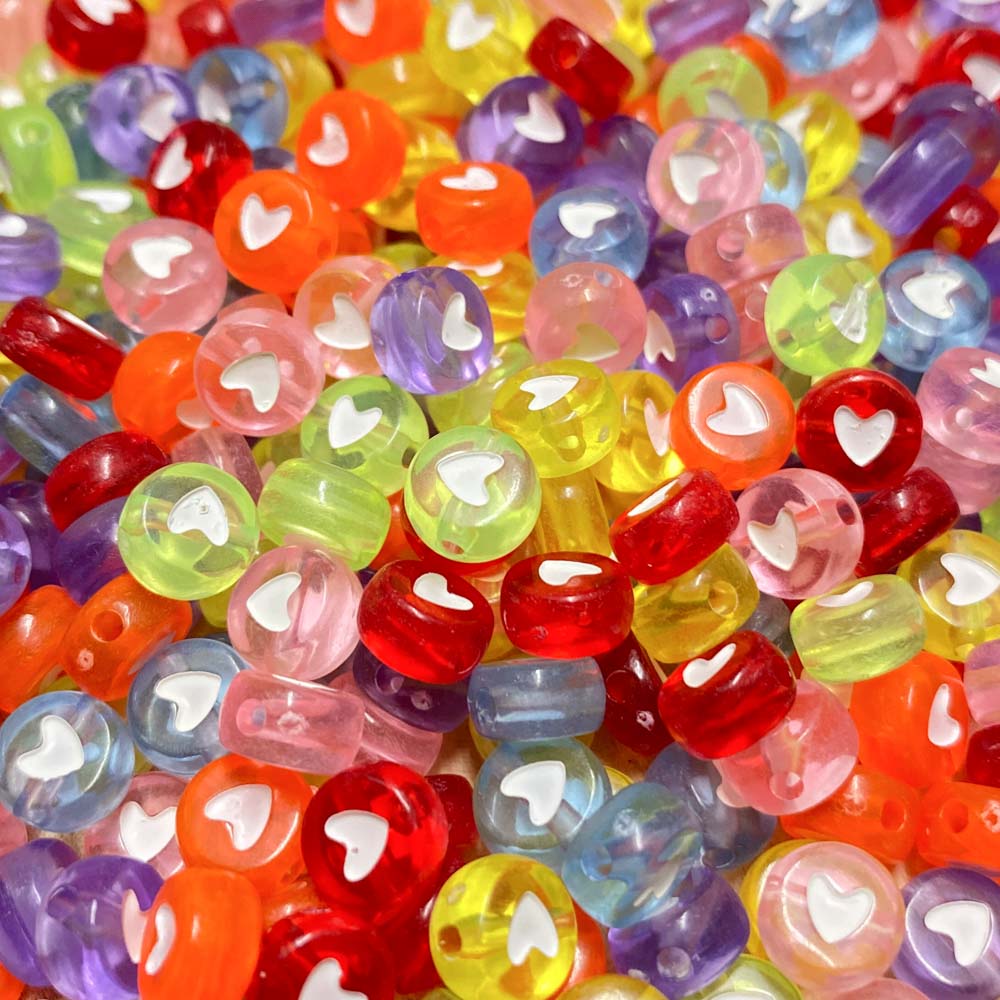 Contas acrílicas com coração