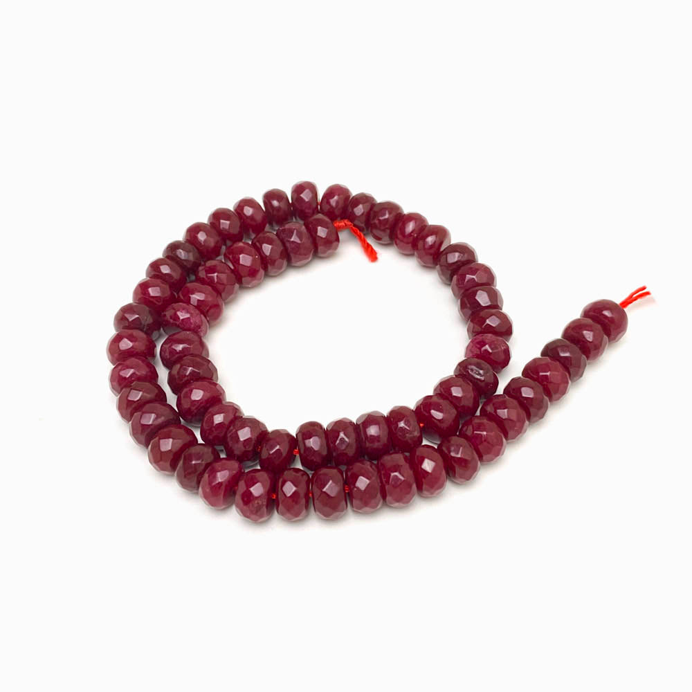 Fiada contas de pedra facetadas vermelho escuro