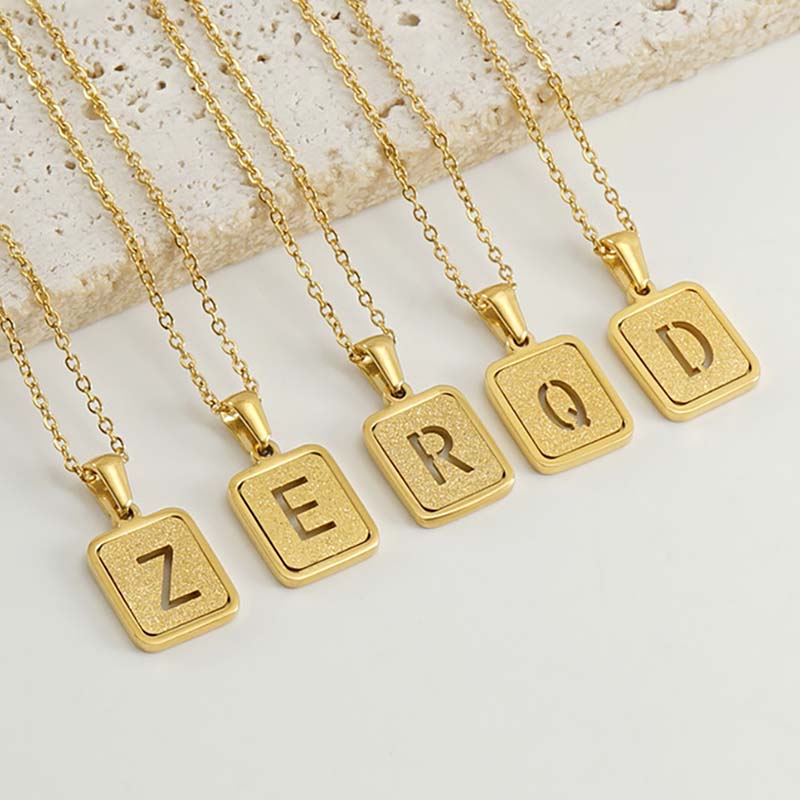 5 Colares com Inicial - Aço Inox