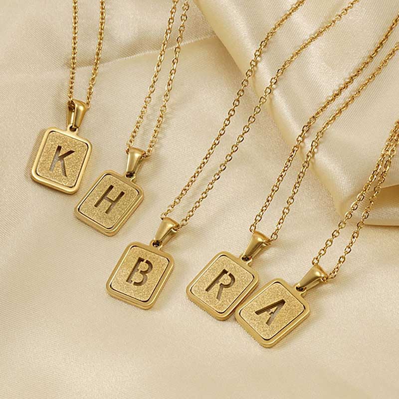 5 Colares com Inicial - Aço Inox