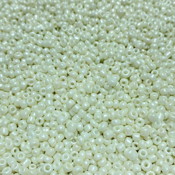 Missanga de vidro 3mm creme