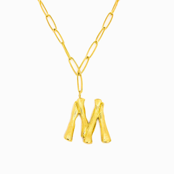 Colar aço inox dourado com letra M