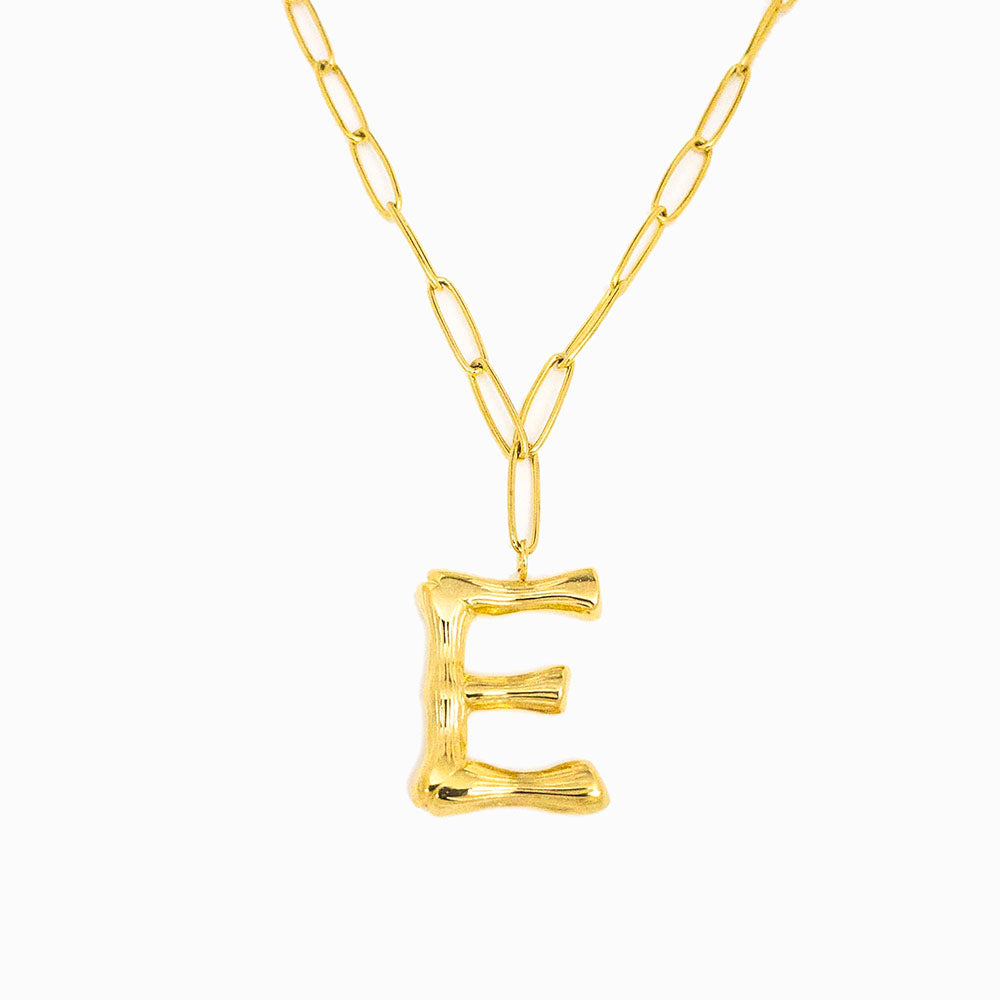 Colar aço inox dourado com letra E