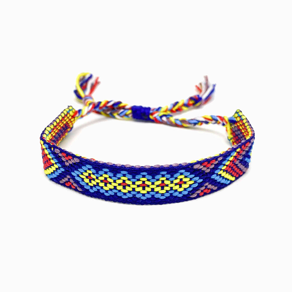 Pulseira macramé colorida