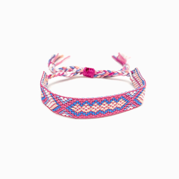 Pulseira macramé colorida