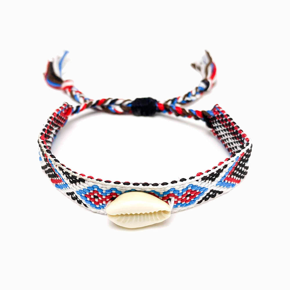 Pulseira macramé de algodão com búzio
