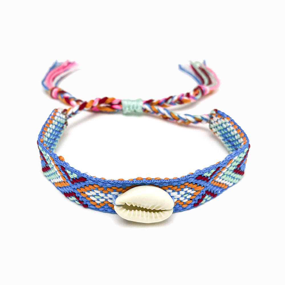 Pulseira macramé de algodão com búzio