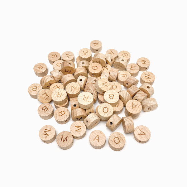 Contas de madeira de faia com letras 15mm